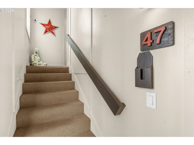 47 Oswego Summit 47, Lake Oswego, OR 97035