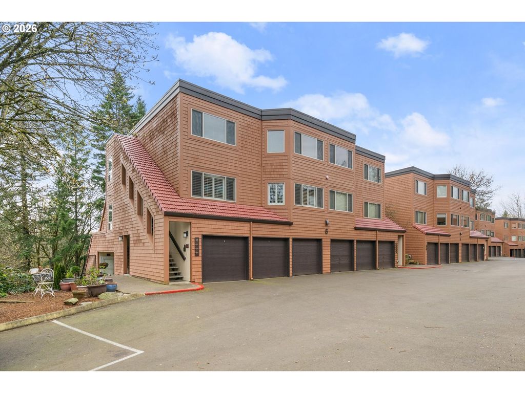 47 Oswego Summit 47, Lake Oswego, OR 97035