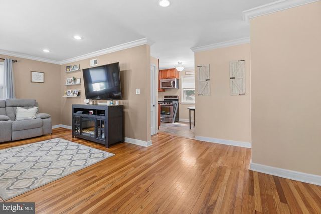 54 WAYSIDE LN, Lawrence Township, NJ 08648