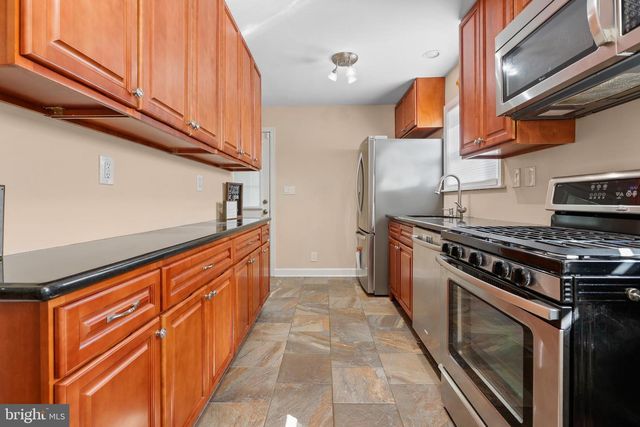54 WAYSIDE LN, Lawrence Township, NJ 08648