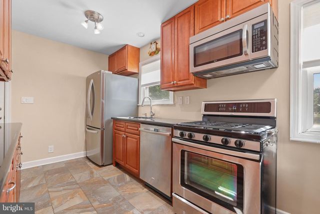 54 WAYSIDE LN, Lawrence Township, NJ 08648