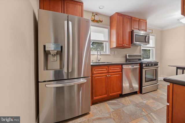 54 WAYSIDE LN, Lawrence Township, NJ 08648