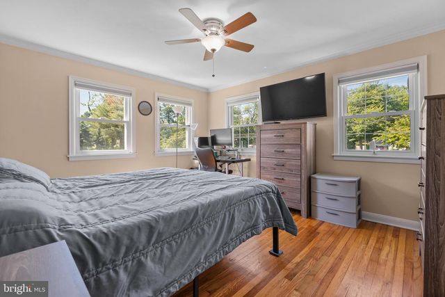 54 WAYSIDE LN, Lawrence Township, NJ 08648