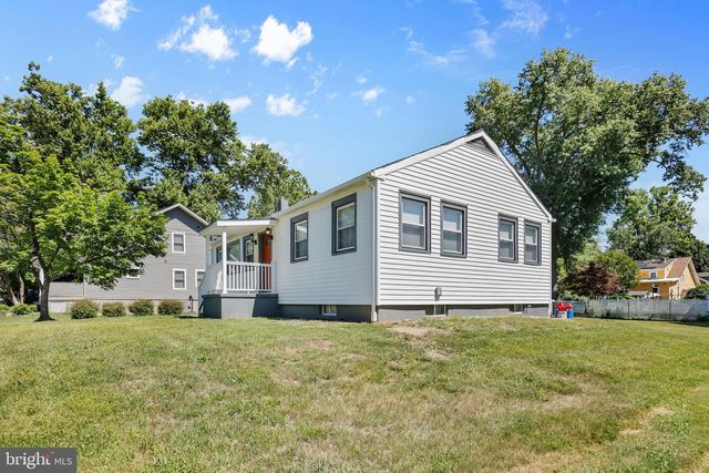 54 WAYSIDE LN, Lawrence Township, NJ 08648
