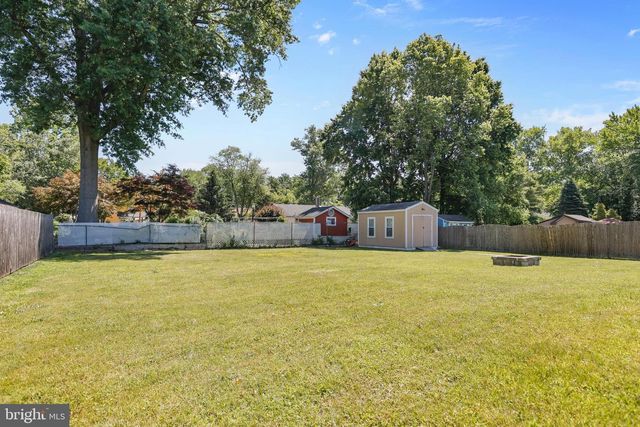 54 WAYSIDE LN, Lawrence Township, NJ 08648