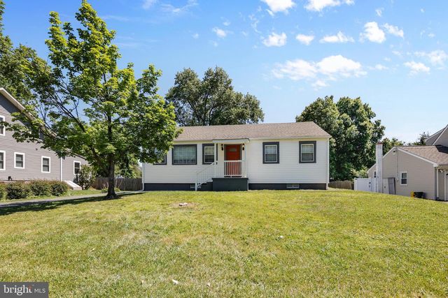 54 WAYSIDE LN, Lawrence Township, NJ 08648