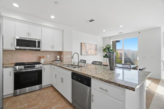 923 Indian Wells Avenue, Sunnyvale, CA 94085