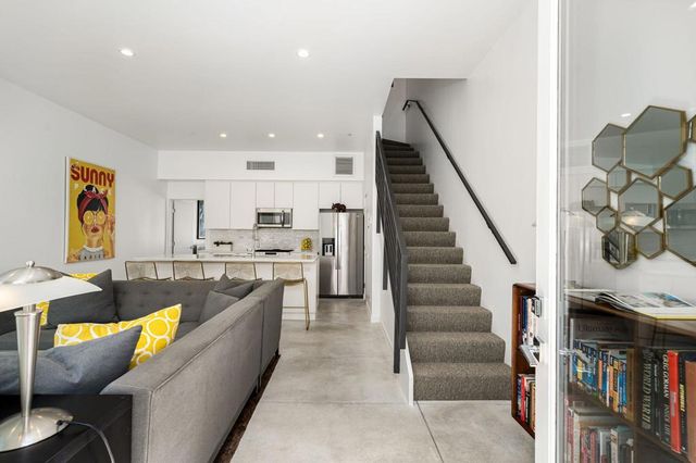 2150 N Zanjero Road 206, Palm Springs, CA 92262