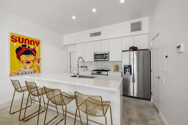 2150 N Zanjero Road 206, Palm Springs, CA 92262