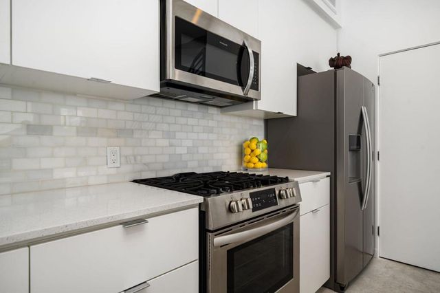2150 N Zanjero Road 206, Palm Springs, CA 92262