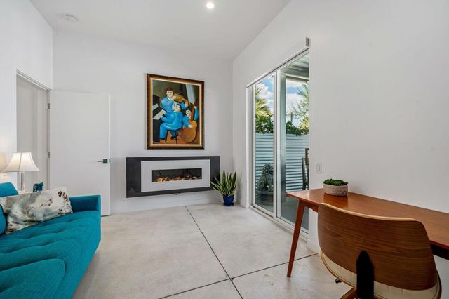 2150 N Zanjero Road 206, Palm Springs, CA 92262