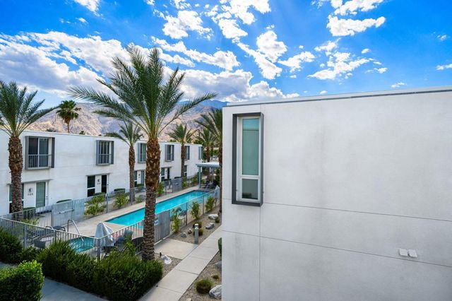 2150 N Zanjero Road 206, Palm Springs, CA 92262