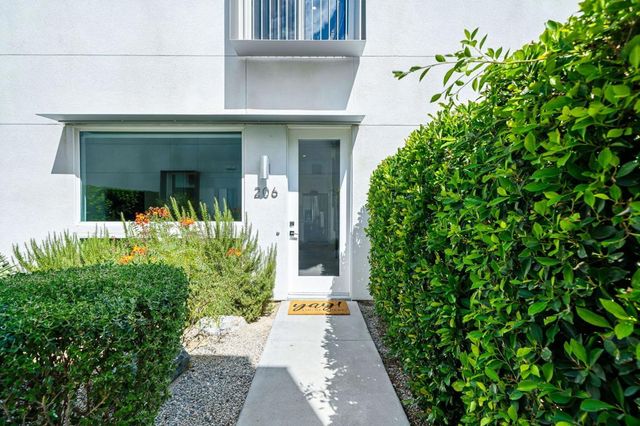 2150 N Zanjero Road 206, Palm Springs, CA 92262