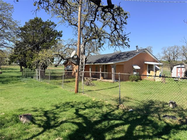 421 Erwin, Jacksboro, TX 76458