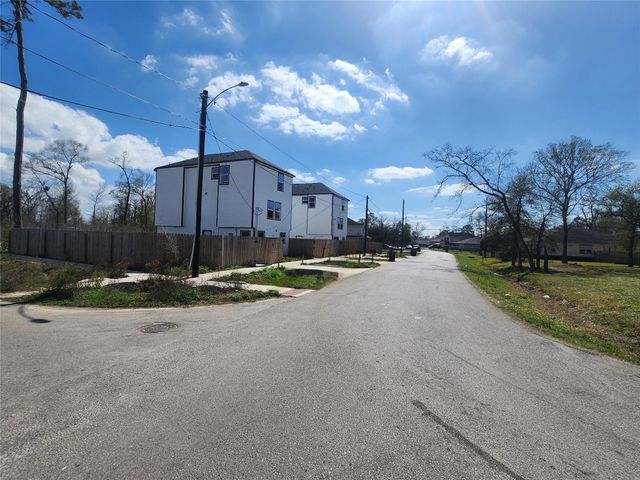 0 Madera, Houston, TX 77078