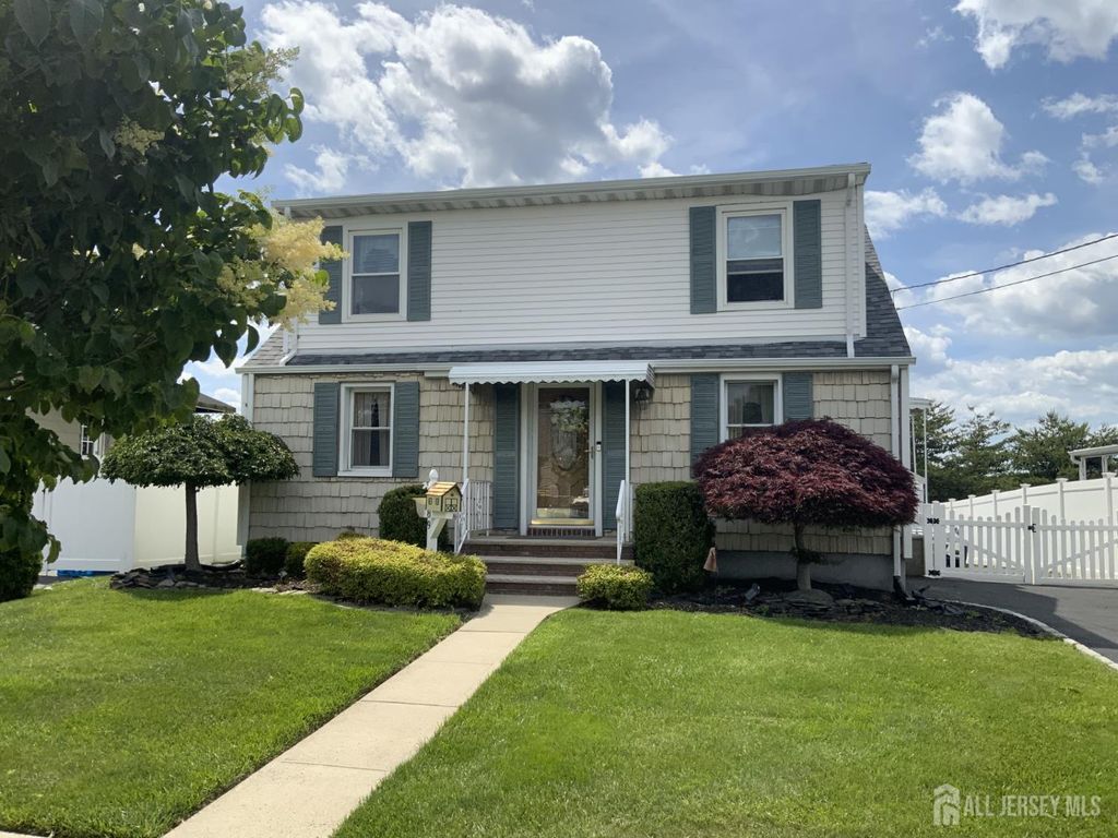 89 Bernard Street, Carteret, NJ 07008