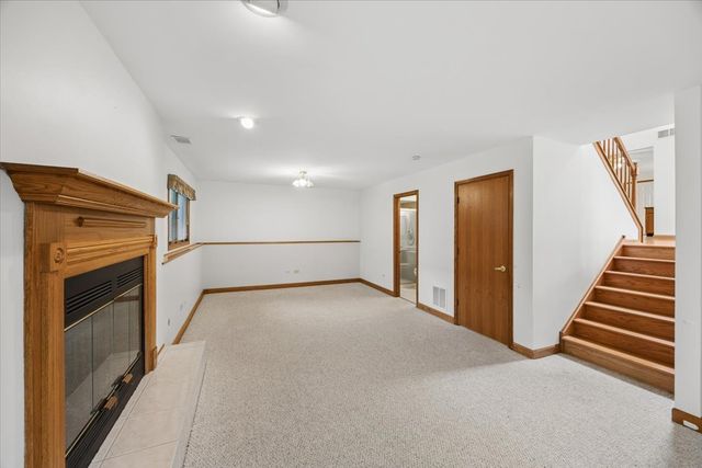 16101 Lake Villa Avenue, Tinley Park, IL 60477