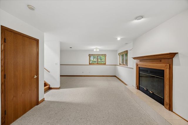 16101 Lake Villa Avenue, Tinley Park, IL 60477