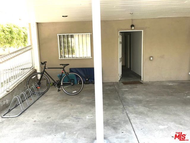 6157 Mesa Avenue, Los Angeles, CA 90042