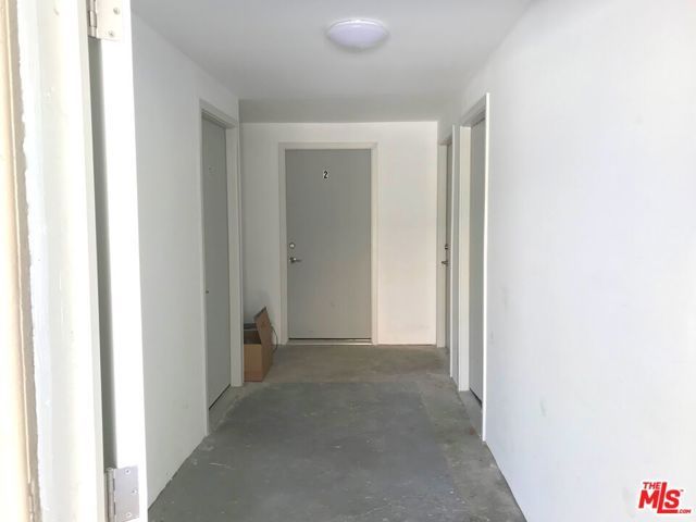 6157 Mesa Avenue, Los Angeles, CA 90042