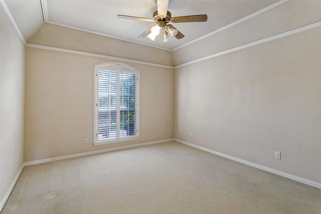 865 Thomas Crossing Drive, Fort Worth, TX 76028