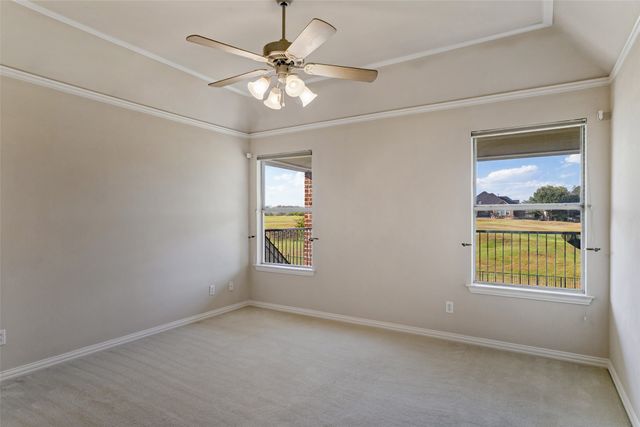 865 Thomas Crossing Drive, Fort Worth, TX 76028
