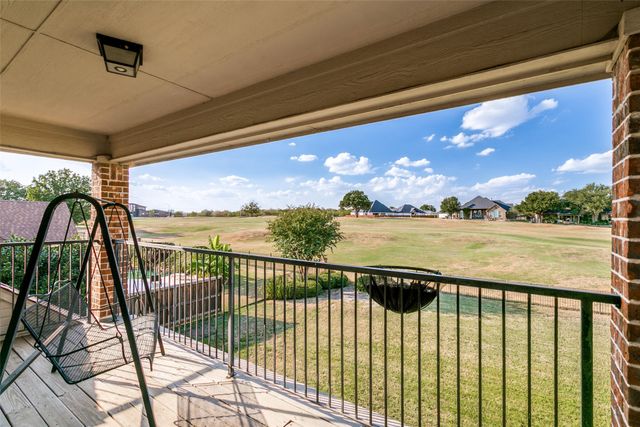 865 Thomas Crossing Drive, Fort Worth, TX 76028
