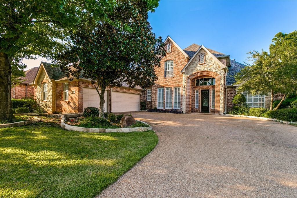 865 Thomas Crossing Drive, Fort Worth, TX 76028