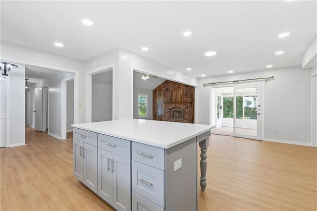 7400 E 126th Street, Grandview, MO 64030
