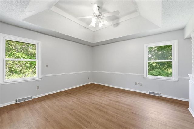 7400 E 126th Street, Grandview, MO 64030