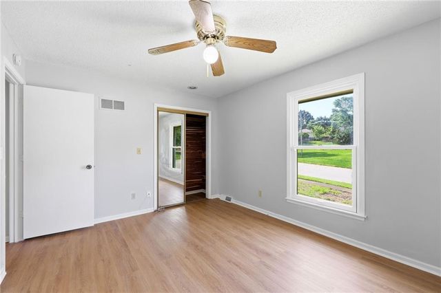 7400 E 126th Street, Grandview, MO 64030