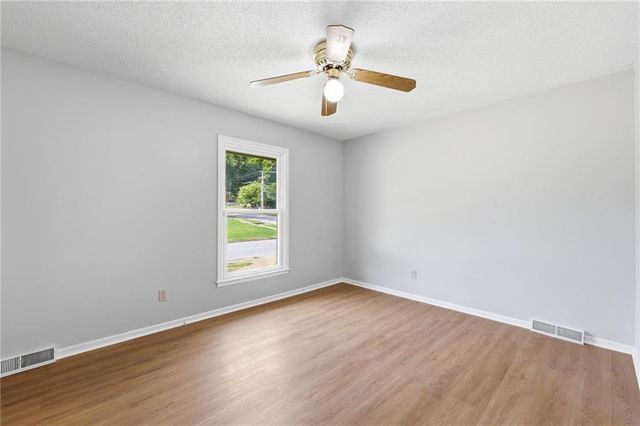7400 E 126th Street, Grandview, MO 64030