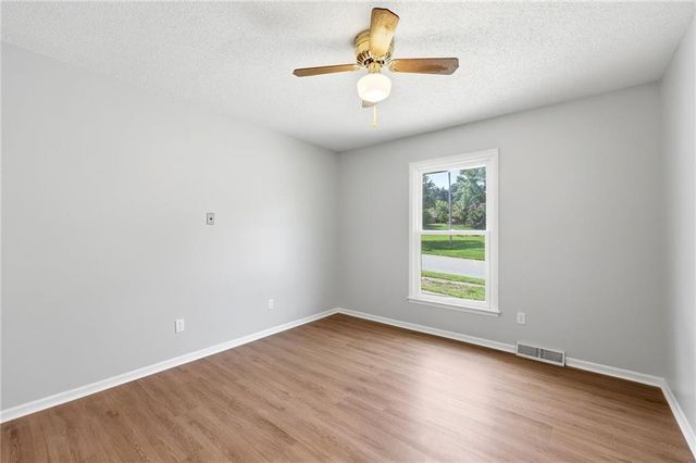 7400 E 126th Street, Grandview, MO 64030