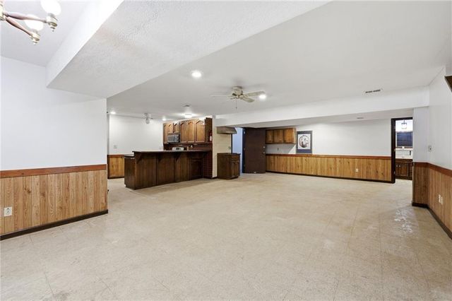 7400 E 126th Street, Grandview, MO 64030