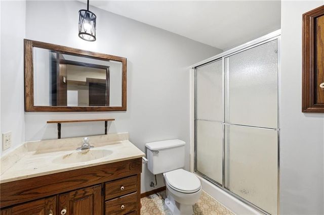 7400 E 126th Street, Grandview, MO 64030