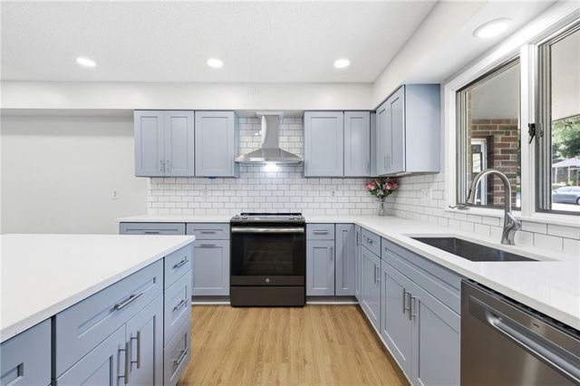7400 E 126th Street, Grandview, MO 64030