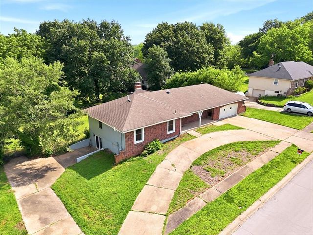 7400 E 126th Street, Grandview, MO 64030