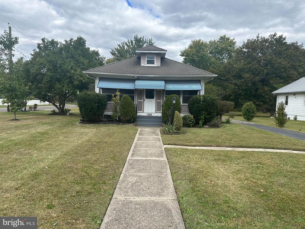559 N CHURCH ST, Moorestown, NJ 08057