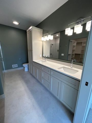 6748 Vriesland Crossing 20, Zeeland Twp, MI 49464