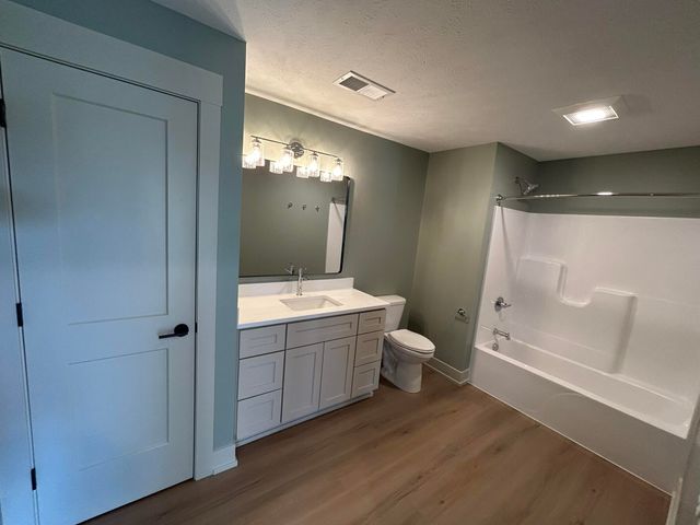 6748 Vriesland Crossing 20, Zeeland Twp, MI 49464