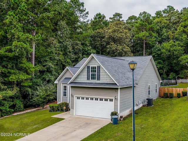 279 Smokey Mountain Drive, Raeford, NC 28376