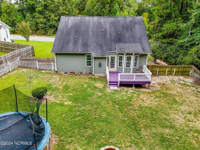 279 Smokey Mountain Drive, Raeford, NC 28376