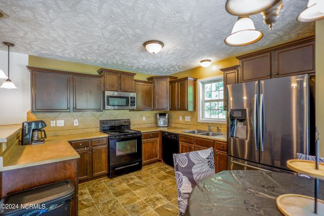 279 Smokey Mountain Drive, Raeford, NC 28376