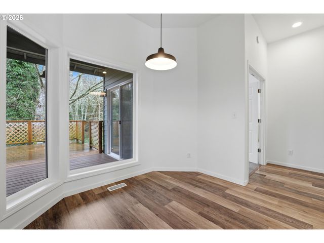 1050 PEACOCK St, Hammond, OR 97121