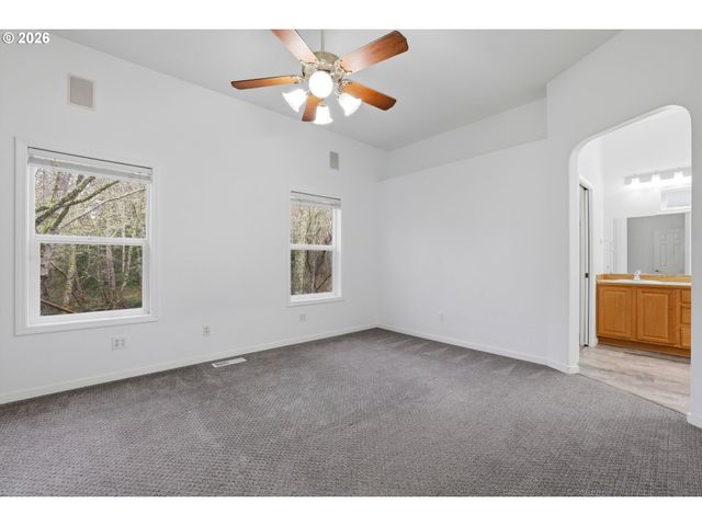 1050 PEACOCK St, Hammond, OR 97121