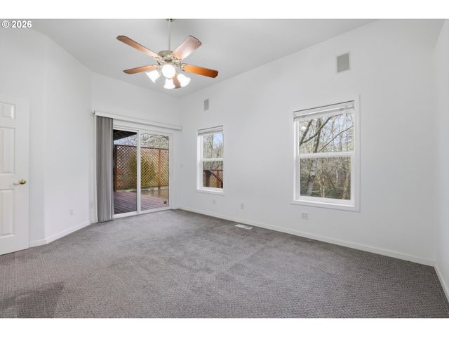 1050 PEACOCK St, Hammond, OR 97121