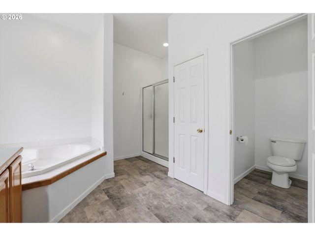 1050 PEACOCK St, Hammond, OR 97121