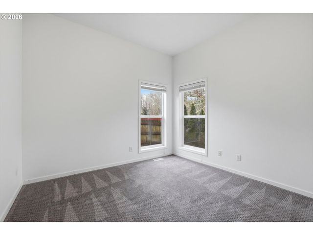 1050 PEACOCK St, Hammond, OR 97121