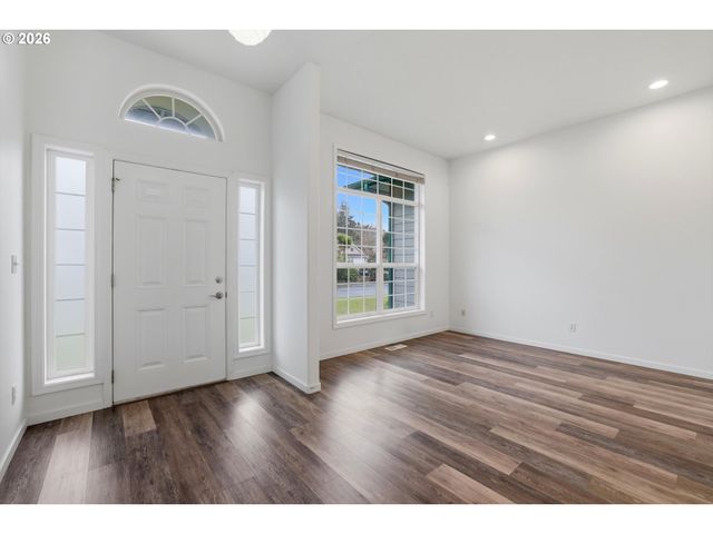 1050 PEACOCK St, Hammond, OR 97121