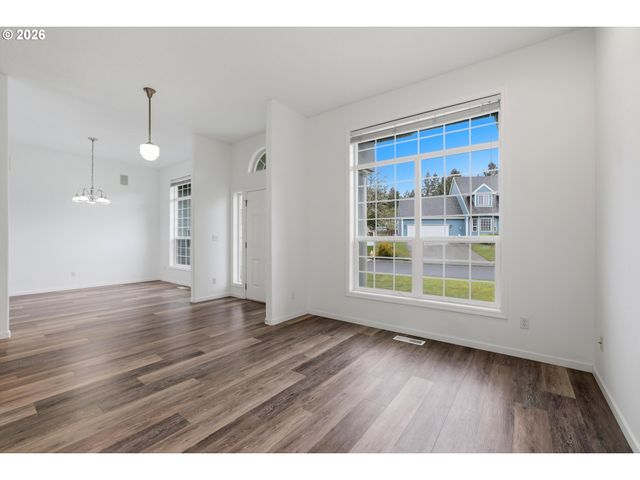 1050 PEACOCK St, Hammond, OR 97121